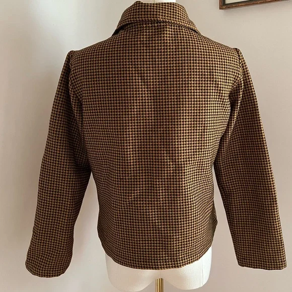 Local designer blazer - Picture 2 of 3